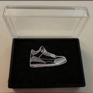 Nike Air Jordan 3 Retro Black Cement Sneaker Pin Shoe Clip
